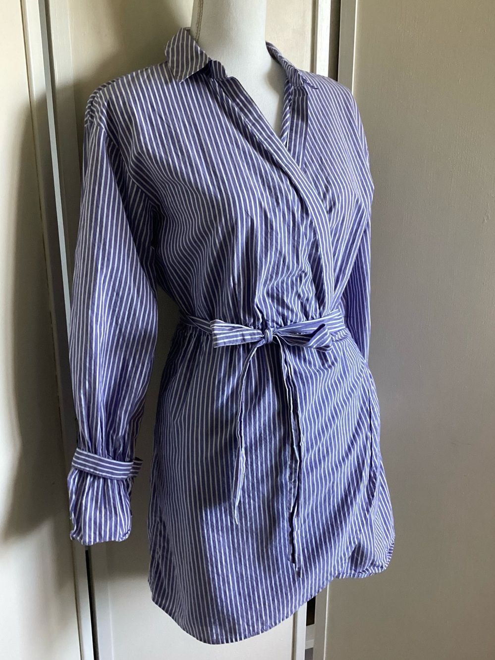 Express Shirt Dress Sz XS Striped Wrap Dress EUC tie front blue white cotton - Picture 5 of 10